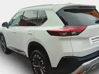 Usado Nissan X-Trail Tekna 204 CV (150 kW) 2025 Kori white metalizado SUV