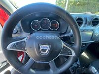 Usado Dacia Sandero Comfort 90 CV (66 kW) 2018 Granate Berlina
