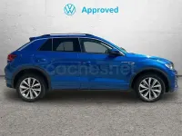 Usado VW T-Roc Advance 110 CV (80 kW) 2022 Azul SUV