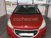 Usado Peugeot 208 Access 68 CV (50 kW) 2014 Rojo Utilitario