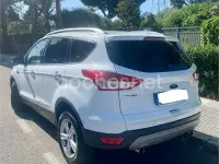 Usado Ford Kuga Trend 140 CV (102 kW) 2014 Blanco SUV