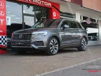 Usado VW Touareg Atmosphere 421 CV (309 kW) 2020 Gris SUV