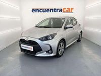 Usado Toyota Yaris Active 116 CV (85 kW) 2024 Plateado Utilitario