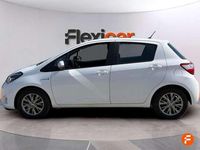 Usado Toyota Yaris Hybrid Active 99 CV (72 kW) 2019 Blanco Utilitario