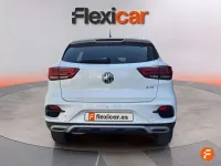 Usado MG ZS Comfort 106 CV (77 kW) 2023 Blanco SUV