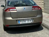 Usado Renault Laguna LIMITED 130 CV (95 kW) 2016 Beige Berlina