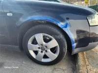 Usado Audi A4 130 CV (95 kW) 2003 Azul Berlina