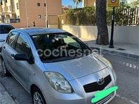 Usado Toyota Yaris 90 CV (66 kW) 2006 Gris / plata Berlina