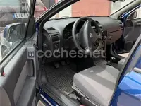 Usado Opel Astra 130 CV (95 kW) 2025 Azul Utilitario