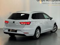 Usado Seat Leon Style 115 CV (84 kW) 2020 Blanco Familiar