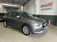 Usado Mercedes GLA200 150 CV (110 kW) 2022 Gris / plata SUV