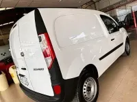 Usado Renault Kangoo LIMITED 95 CV (69 kW) 2020 Blanco Monovolumen