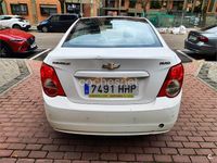 Usado Chevrolet Aveo LT 101 CV (74 kW) 2011 Blanco Berlina