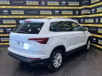 Usado Skoda Karoq Ambition 150 HP (110 kW) 2022 Branco SUV