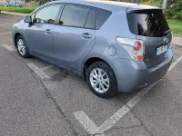Usado Toyota Verso Active 126 CV (92 kW) 2009 Gris / plata Monovolumen