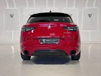Usado Alfa Romeo Stelvio 280 CV (205 kW) 2024 Rojo SUV