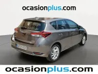 Usado Toyota Auris Hybrid Active 136 CV (100 kW) 2017 Gris Berlina