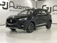 Käytetty MG ZS Luxury 111 HP (81 kW) 2023 Musta Sedan