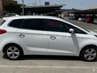 Usado Kia Carens 115 CV (84 kW) 2015 Blanco Monovolumen
