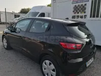 Usado Renault Clio IV Dynamique 90 CV (66 kW) 2013 Negro Berlina