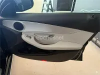 Usado Mercedes C220 170 CV (125 kW) 2015 Negro Familiar