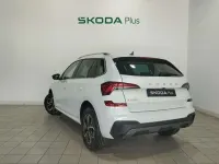 Usado Skoda Kamiq Selection 116 CV (85 kW) 2025 Blanco SUV