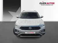 Usado VW T-Roc 115 CV (84 kW) 2025 Gris / plata SUV