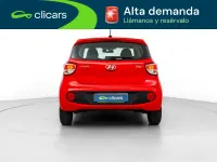 Usado Hyundai i10 66 CV (48 kW) 2019 Rojo Utilitario