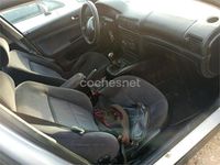 Usado VW Passat Comfortline 115 CV (84 kW) 2000 Gris / plata Berlina