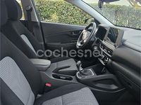 Usado Hyundai Kona 120 CV (88 kW) 2021 Gris / plata SUV