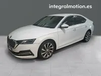 Usado Skoda Octavia Style 150 CV (110 kW) 2020 Blanco Berlina