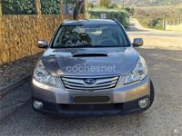 Usado Subaru Outback 150 CV (110 kW) 2009 Gris / plata Familiar