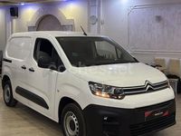 Usado Citroën Berlingo Live 102 CV (75 kW) 2022 Blanco Monovolumen