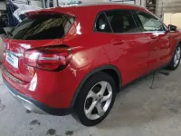 Usado Mercedes GLA180 122 CV (89 kW) 2019 Rojo SUV