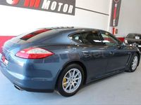 Begagnad Porsche Panamera 250 HK (183 kW) 2011 Blå Halvkombi