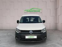 Begagnad VW Caddy 75 HK (55 kW) 2019 Vit Minibuss