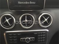 Usado Mercedes A180 Urban 109 CV (80 kW) 2013 Blanco Berlina