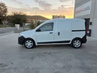 Usado Dacia Dokker Essentiel 102 CV (75 kW) 2020 Blanco Monovolumen