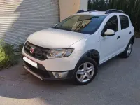 Usado Dacia Sandero Stepway 90 CV (66 kW) 2016 Blanco Berlina