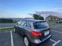 Usado Mercedes B180 109 CV (80 kW) 2012 Gris / plata Utilitario
