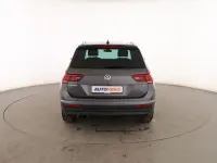 Usado VW Tiguan Advance 150 CV (110 kW) 2016 Gris SUV