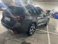 Usado Subaru Outback 169 CV (124 kW) 2022 Gris Familiar