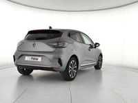 Usado Renault Clio V Techno 100 CV (73 kW) 2025 Gris Berlina