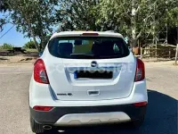 Usado Opel Mokka X Selective 136 CV (100 kW) 2019 Blanco SUV