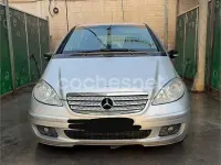 Usado Mercedes A180 Classic 109 CV (80 kW) 2005 Gris / plata Monovolumen