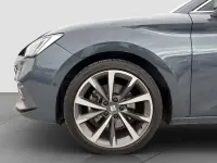 Usado Seat Leon FR 204 CV (150 kW) 2021 Gris Familiar