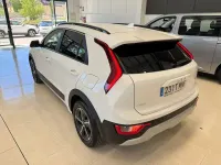 Usado Kia Niro 141 CV (103 kW) 2024 Blanco SUV