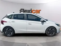 Usado Hyundai i20 101 CV (74 kW) 2021 Blanco Utilitario