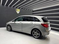 Usado Mercedes B180 109 CV (80 kW) 2013 Gris / plata Utilitario