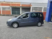 Usado Citroën Berlingo 75 CV (55 kW) 2010 Gris / plata Monovolumen